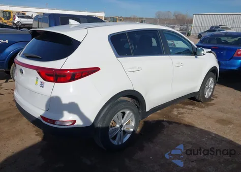 2018 Kia Sportage Lx z USA, uszkodzony, nr VIN KNDPM3AC7J7470628